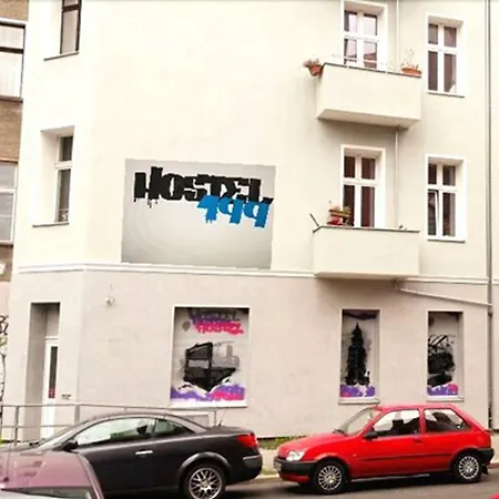 Hostel 199-2